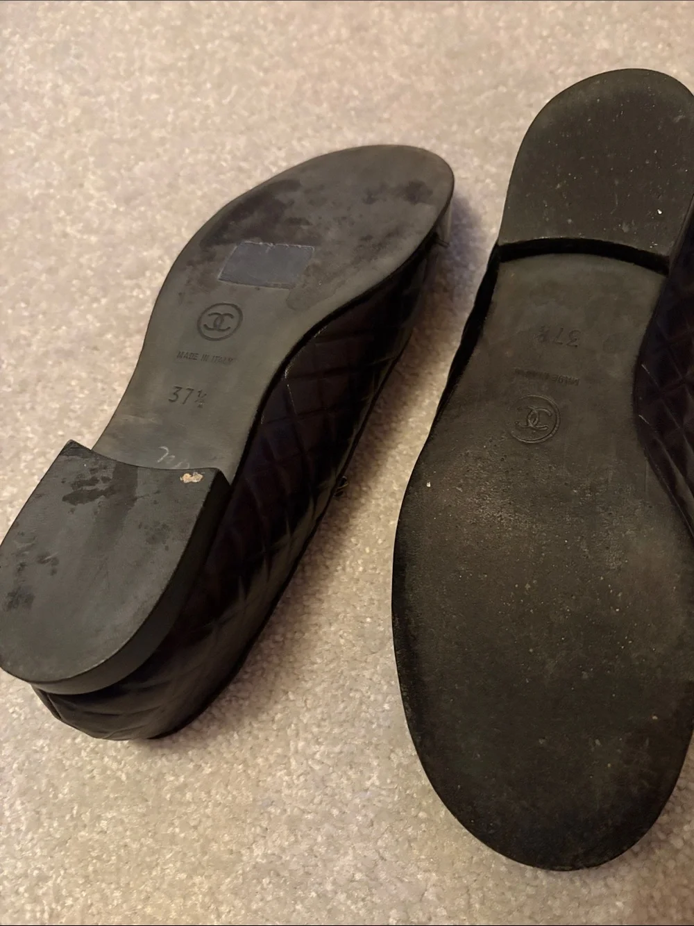 Vintage CHANEL Black Quilted Leather Ballet Flats with Gold Logo Insole